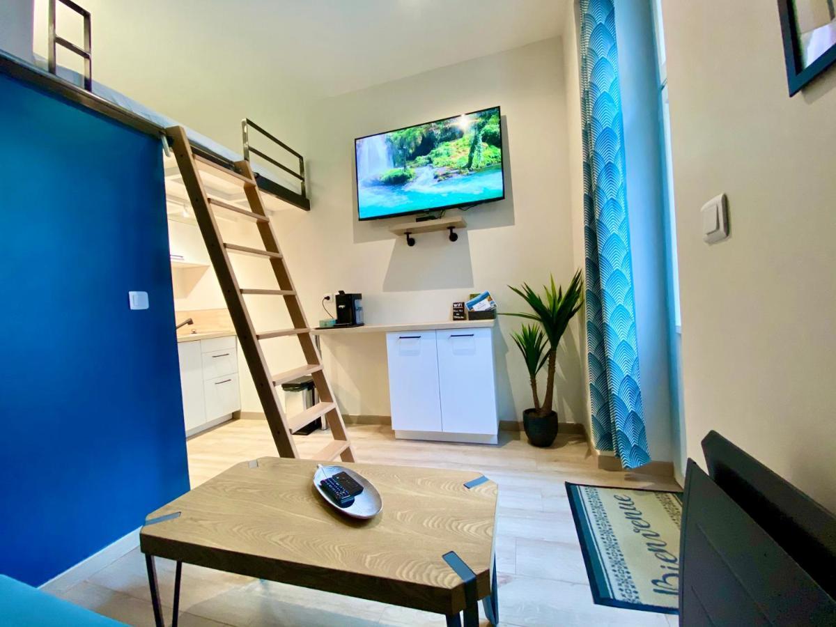 Tiny Stud Apartman Pau Kültér fotó